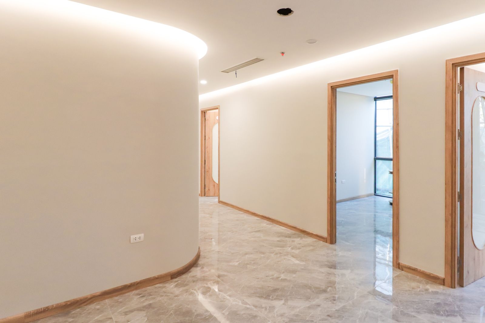 Piso de mármore claro polido